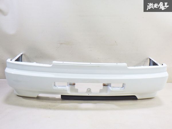 【ストア出品】日産 純正 ER34 スカイライン ーボ リアバンパー 85022-AA140 外装 ソリッド白系 R34 即納 棚2F-G-3拍卖