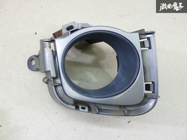 【ストア出品】 TOYOYA トヨタ 純正 ZVW30 30 プリウス フォグライト パネル フォグカバー 右 右側 運転席側 81481-47020 即納 9-2-F拍卖