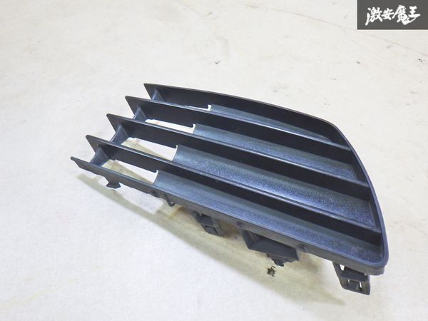 【割れ無し】トヨタ 純正 NGJ10 IQ フロントバンパー ホールカバー 片側のみ 53113-74010 素地 即納 棚2-2-5-B拍卖