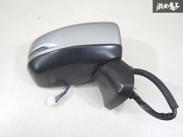 【保証付】 ホンダ 純正 GP5 GP6 フィット ドアミラー 片側のみ ウィンカー 9P NH823M ティンテッドシルバーメタリック 即納 棚7-1拍卖