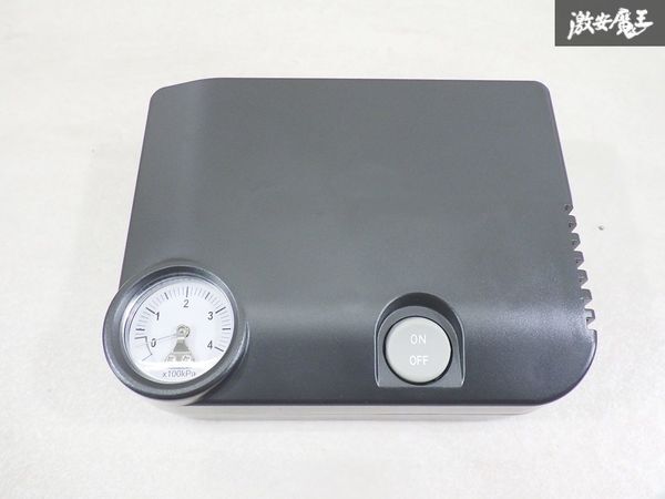 【未使用】 タイヤ空気圧充填用エアコンプレッサー 空気入れ タイヤ空気充填 車載工具 車載機 エアコンプレッサー パンク修理 即納 棚30-2拍卖