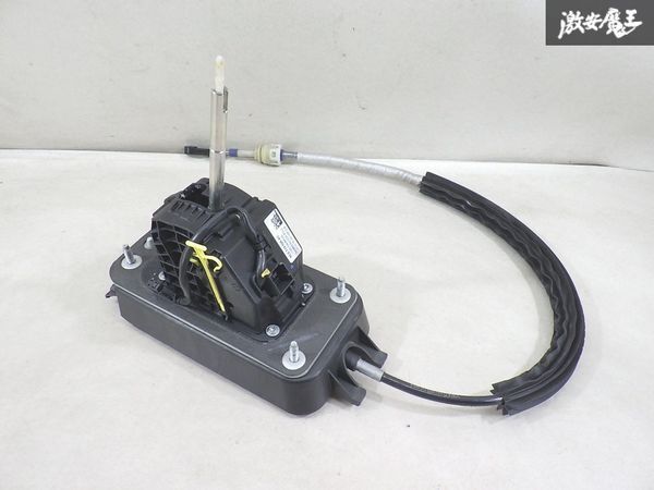 【ストア出品】 AUDI アウディ 純正 8X A1 シフトレバー 単体 6C2713025AC 即納 内装 棚26-2拍卖