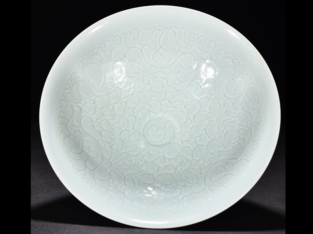 TB320■中国古玩 唐物宋時代 湖田窯 影青刻嬰戯花卉紋深い鉢 時代物 極上品■ 高さ13cm・直径40.5cm■拍卖