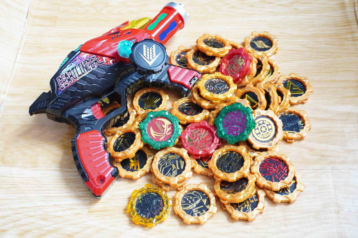 DXギアトリンガー ライダーギア 仮面ライダーセイバー&ジオウ センタイギア いろいろ / 機界戦隊ゼンカイジャー拍卖