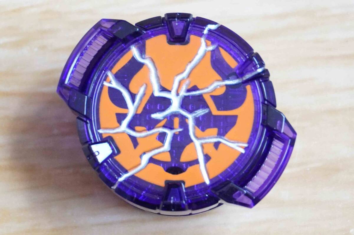 仮面ライダーバッファ(ヒビ割れver.) コアID / DXデザイアドライバー対応 IDコア プレミアムバンダイ限定拍卖