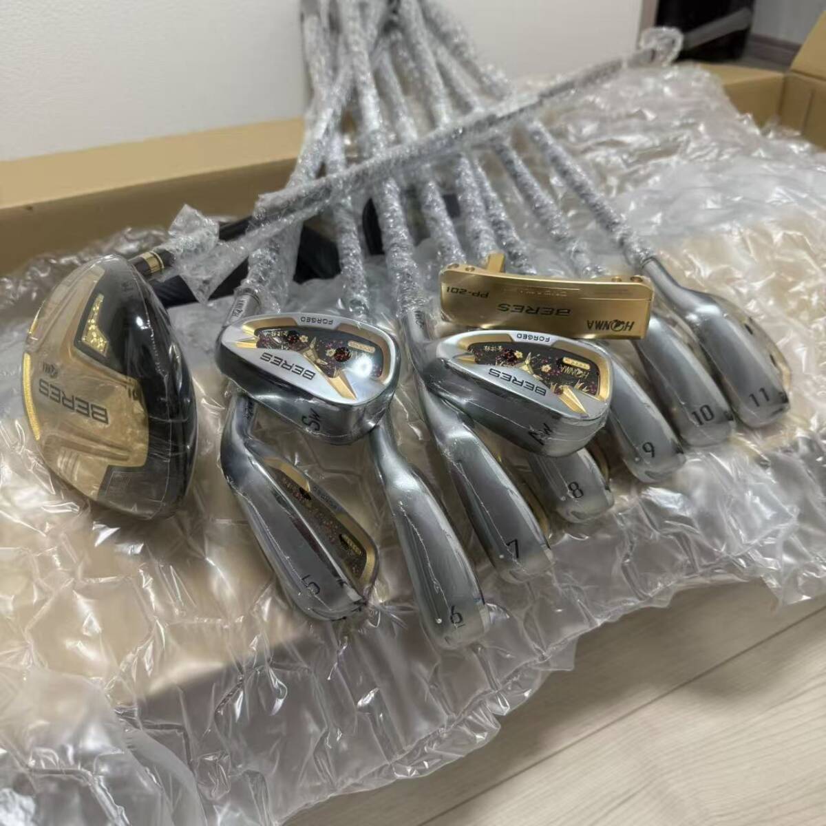 新品未開封 銀座店購入 HONMA ホンマ 本間ゴルフ 4S★★★★ K24金 会津絵 BERES AIZU ドライバー/5-SW(9本)/パター まとめて11本セット拍卖