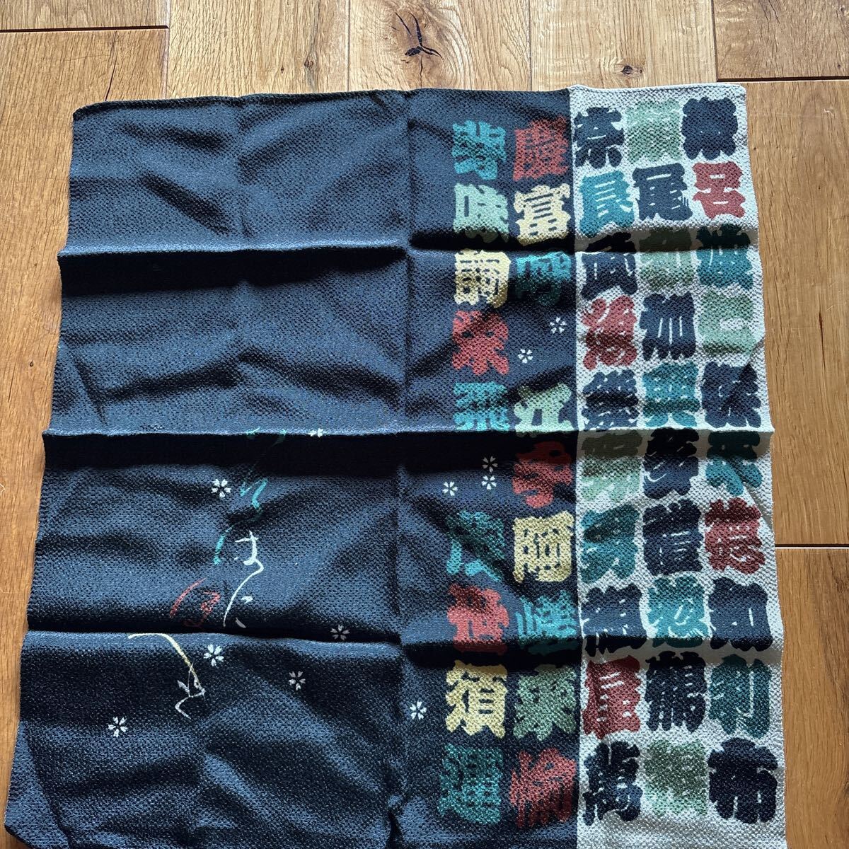 隅田川 ちりめん(レーヨン100%) 小風呂敷 日本土産 いろはにほへと 拍卖