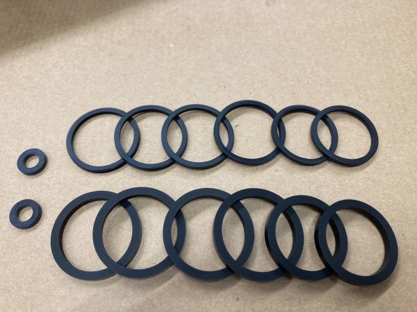 GS1200SS GV78A フロントブレーキ トキコ6ポットpotピストンキャリパーシールセツト 男のバイク スズキ純正部品 59300-33881/0拍卖