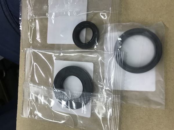 スズキ純正 セピア ZZ クランクオイルシール クランク ベアリング オーバーホール09283-17019/09283-17026/09283-25084/09284-24001CA1EA拍卖