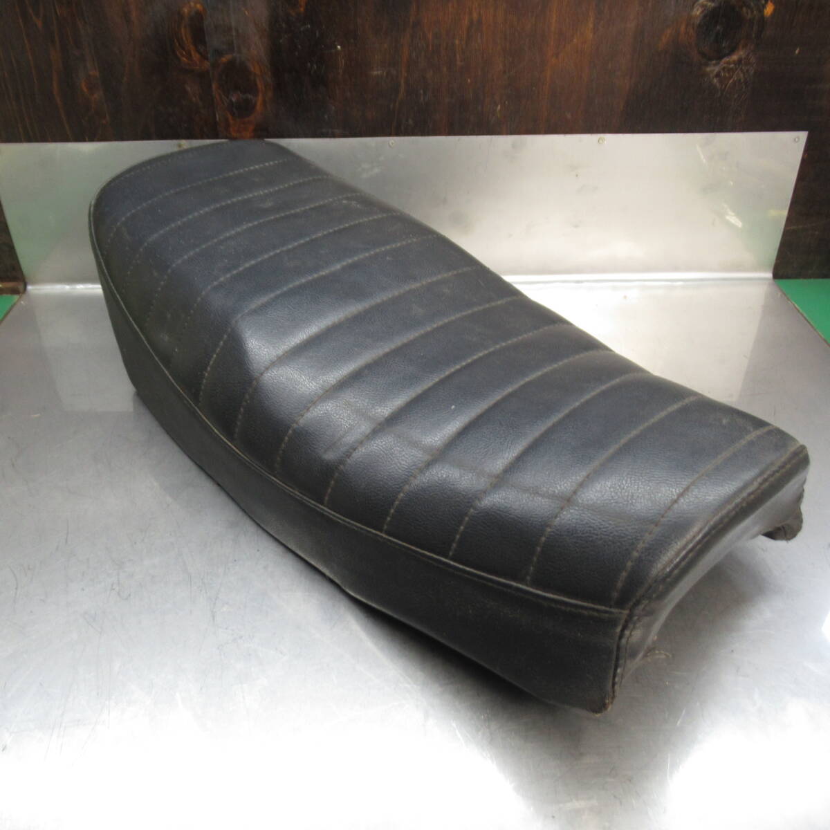 カワサキ Z400FX Z500 Z550FX KZ550 純正 シート 表皮張替え品 当時物 レストアベース【160】 USA-P-035拍卖