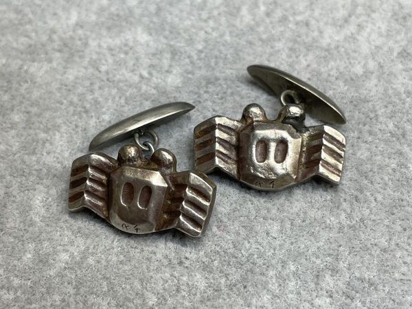 【R332】激レア 千代三郎作 金属製 カフスボタン アクセサリー 木箱入り カニ/蟹 作家物 年代物 アンティーク ヴィンテージ 時代物 b拍卖