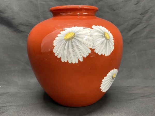 【R047】美品 日本陶器会社 オールドノリタケ 朱地白菊文 花瓶 高18cm・花入・飾壷拍卖