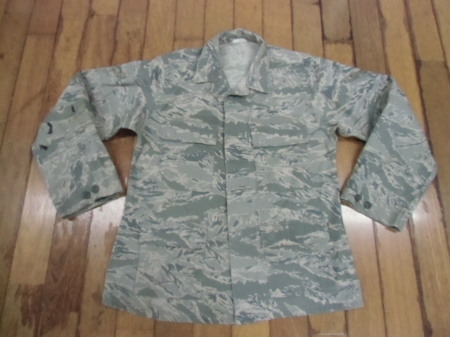 g-95 ミリタリー サバゲー 米軍放出品 AIR FORCE USAF 迷彩服 作業服 ジャケット シャツ カモフラ コンバット コスプレ 40Rサイズ拍卖