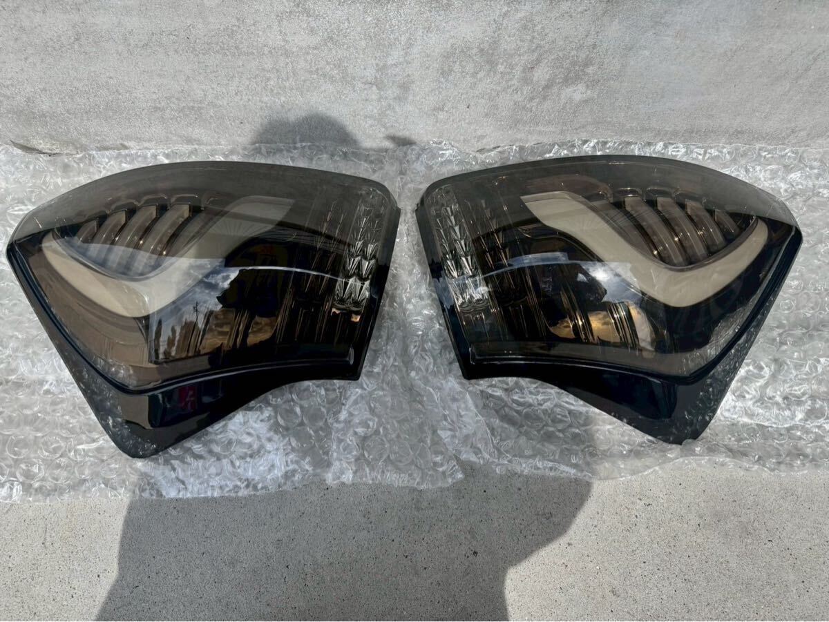 007【中古】40系プリウスa ヴァレンティ テールランプ ライトスモーク ※点灯未確認拍卖