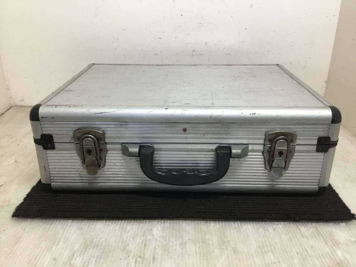 △ v 岐阜発/ アルミケース/ ハードケース/ 450mm×320mm/ 145mm/ 収納ケース/ へこみあり/ 現状品/ R7.9/24 △拍卖