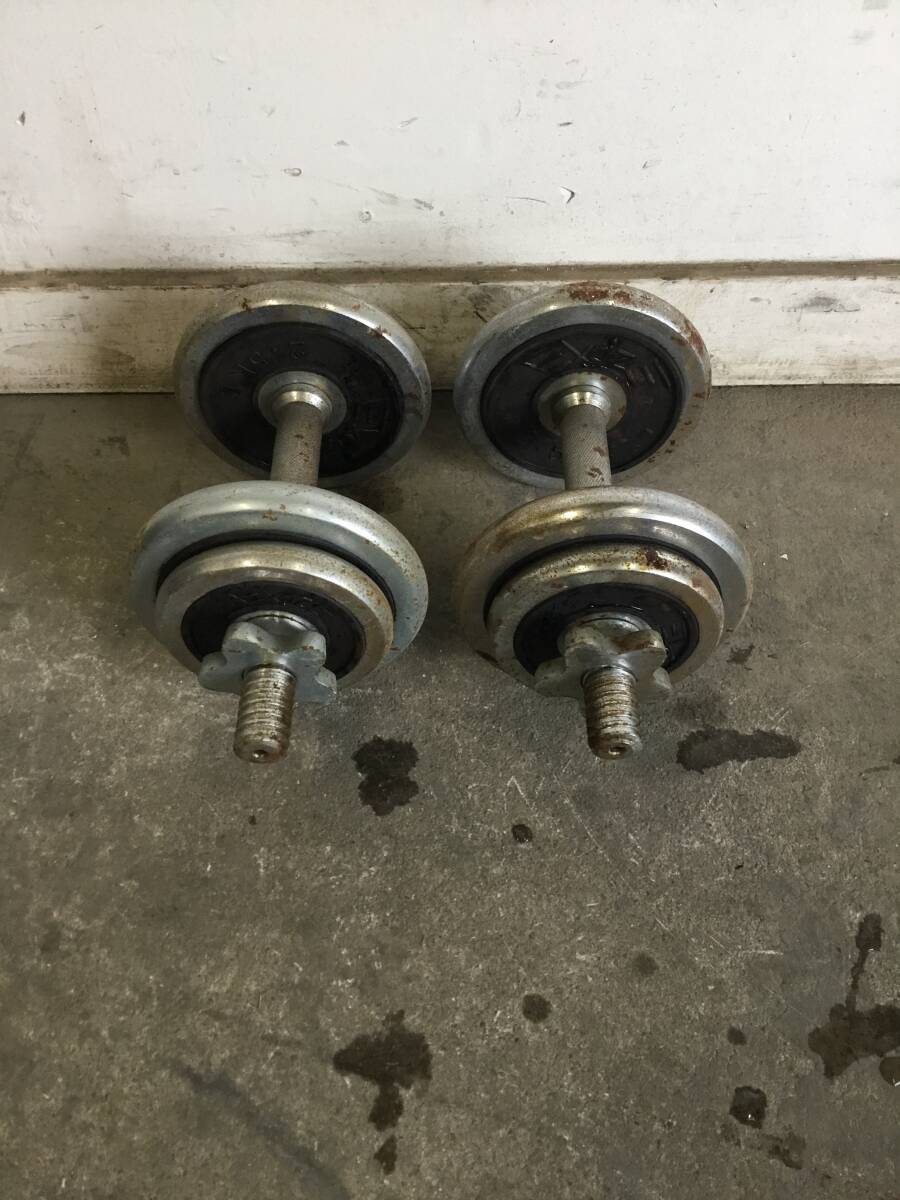 △ v 岐阜発/ ダンベル/ トレーニング機器/ 2個セット/ 1個10kg/ 筋トレ/ ウエイトトレーニング/ ダイエット/ 現状品/ R7.9/23 △拍卖