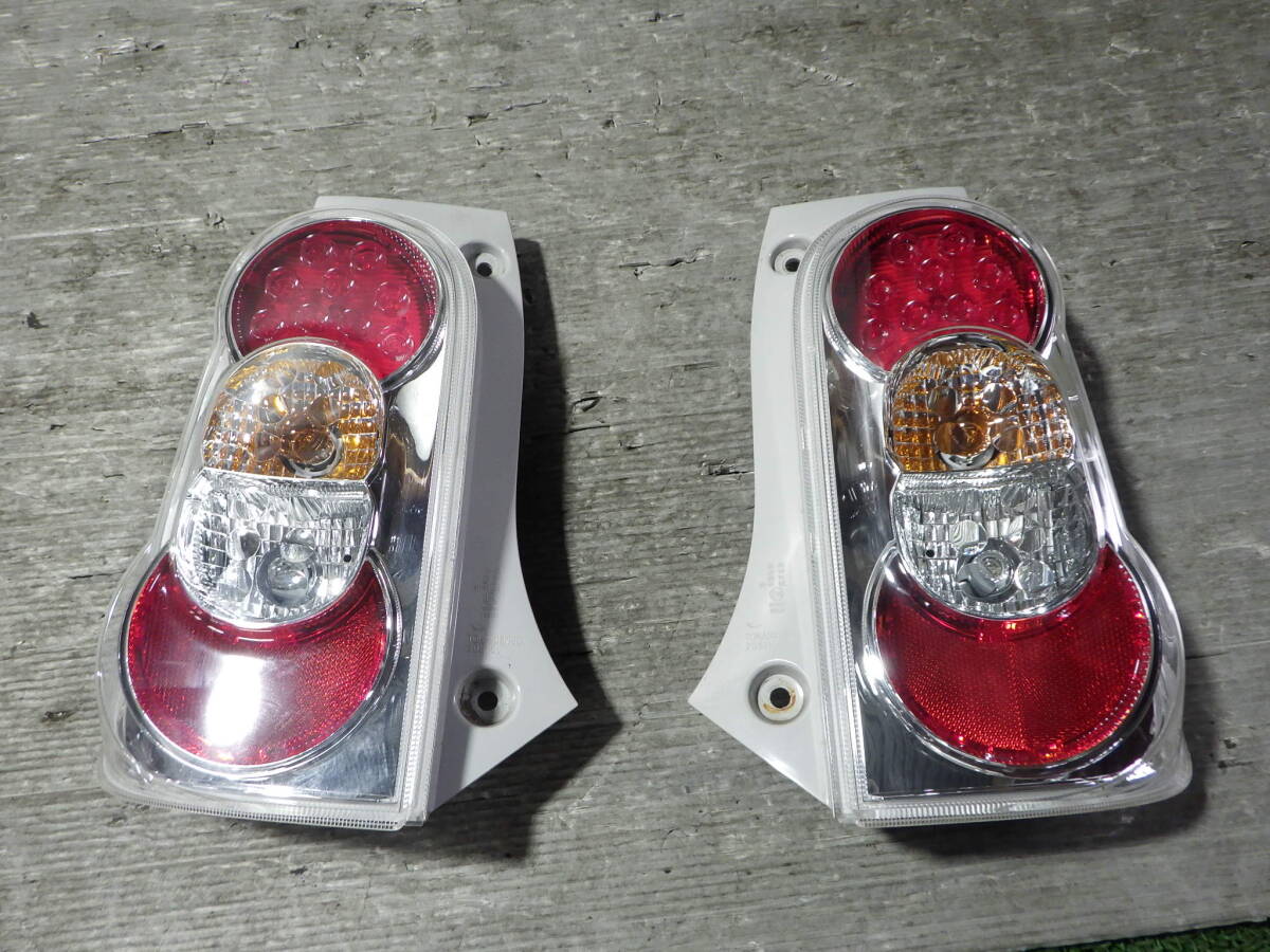 売り切り DBA-L675S ミラココア 後期 LED L685S 20515 テールランプ 左右 07-09-17-847 B2-L11-2C スリーアール長野拍卖