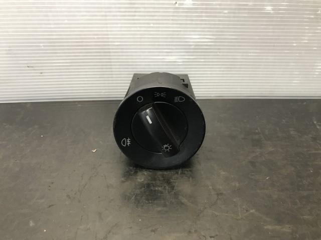 【TS】VW ポロ GH-9NBKY ライトスイッチ 6Q0941531B 6R0941531FAP拍卖