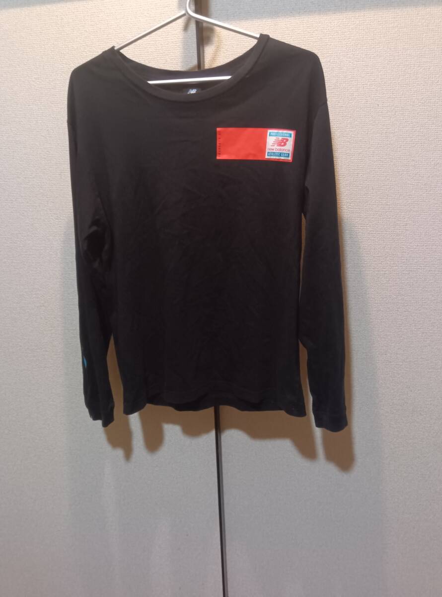 サイズM■NEW BALANCE/ニューバランス★長袖Tシャツ★ブラック★used●送料185●  拍卖