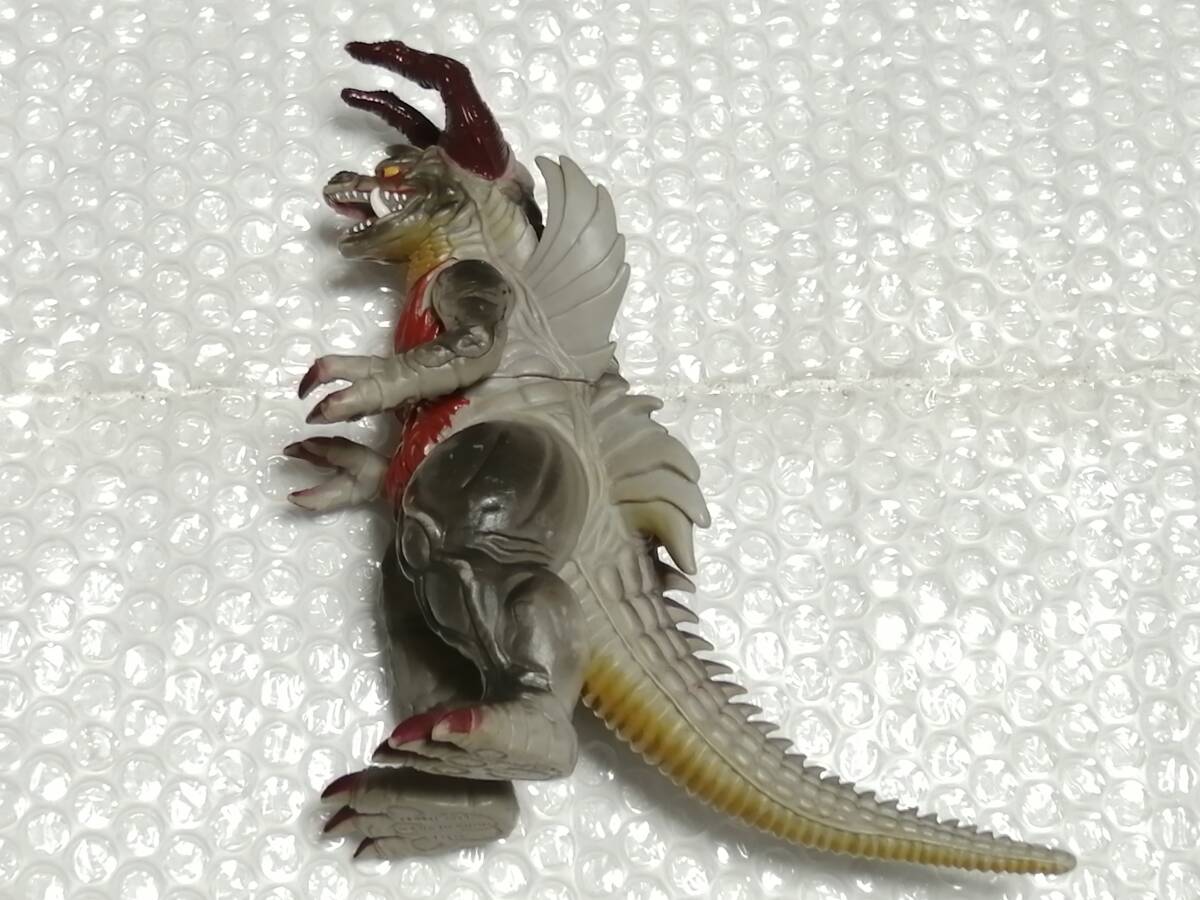 バンダイ ウルトラマンガイア ウルトラ怪獣 ソフビ フィギュア 超パズズ 1999年☆即決価格☆拍卖