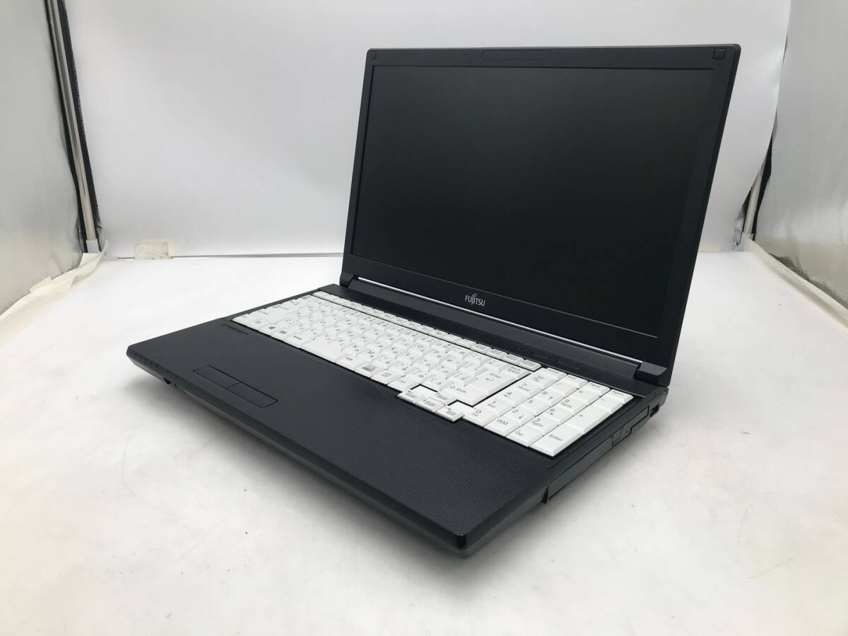 FUJITSU CLIENT COMPUTING LIMITED/ノート/SSD 240GB/第8世代Core i5/メモリ4GB/4GB/WEBカメラ無/OS無-250822001887427拍卖