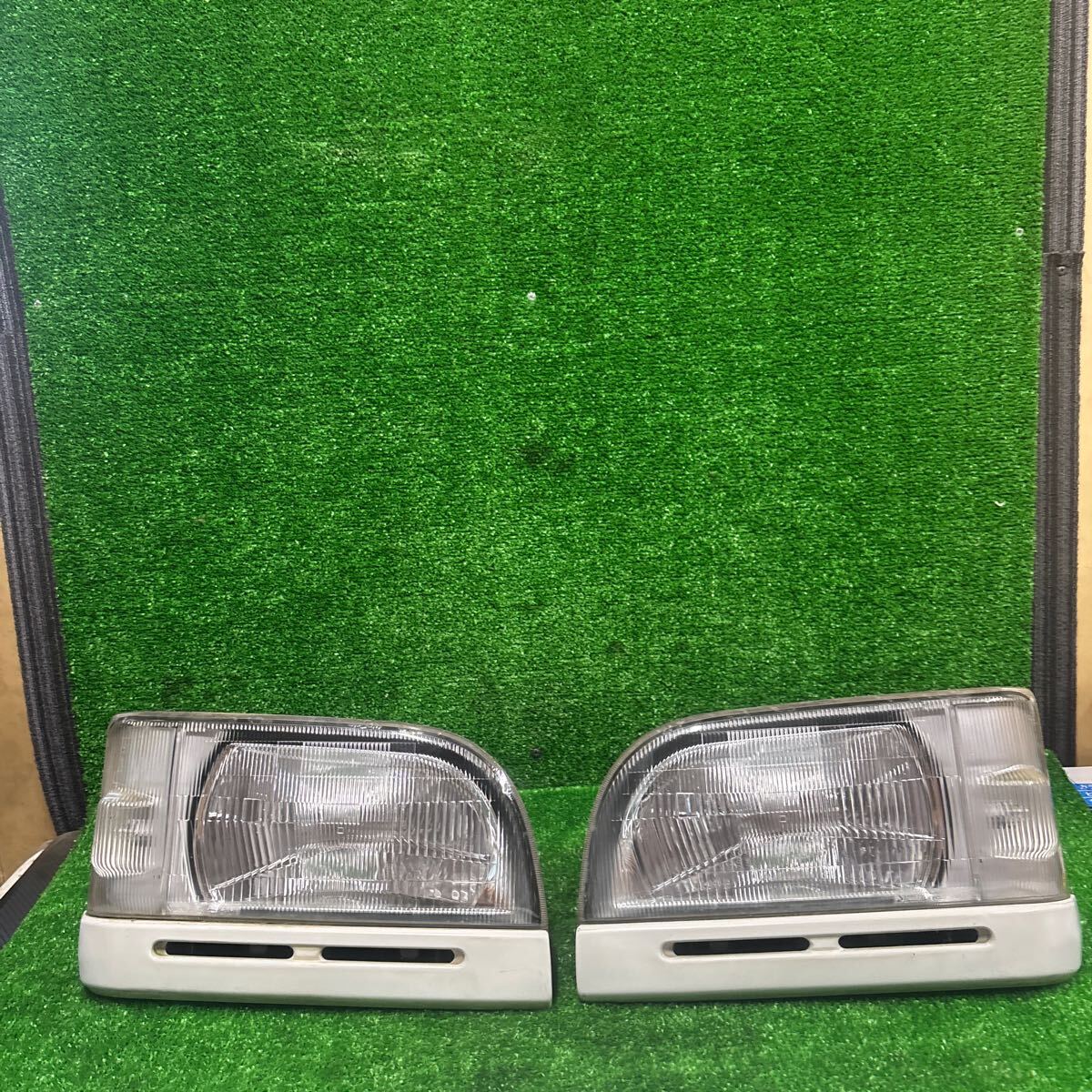 U42Tミニキャブ ヘッドライト 左右 24-3拍卖