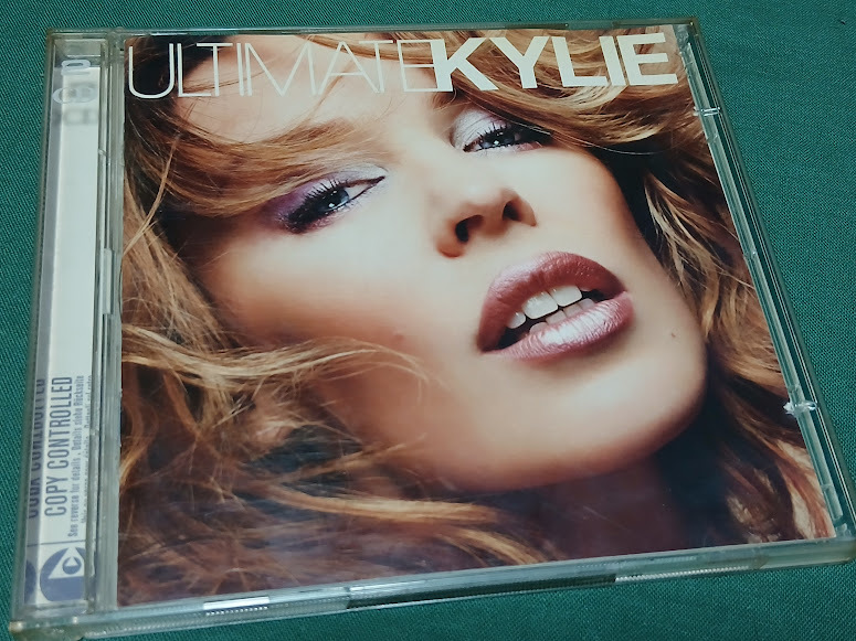 KYLIE MINOGUE カイリー・ミノーグ◆『ULTIMATE KYLIE』EU盤CD二枚組ユーズド品 ※CCCD拍卖
