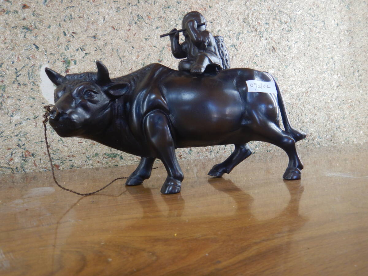 鉄器 牛の置物 牛と 子供 笛吹童子 わらし 092102 30xd10h24cm 4.2kg 昭和レトロ 置物 日本拍卖