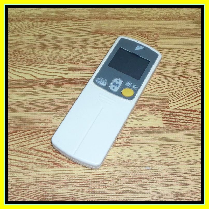 A05 @T ★保護フィルム被覆したままの美品!★送料無料★安心の返品保証付★即決★スピード発送★ ダイキン★エアコンリモコン★BRC937A203拍卖