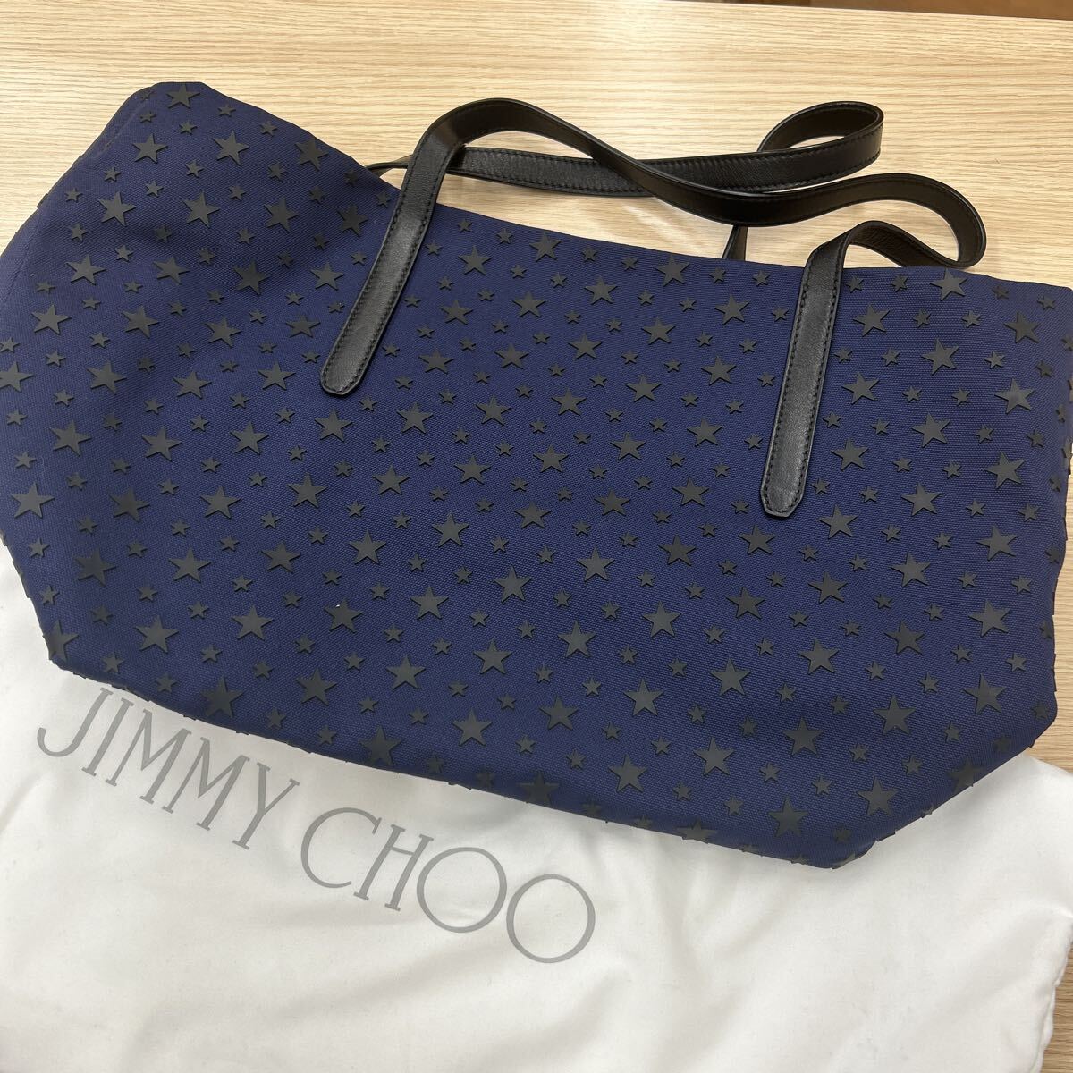 om/松 8e31 ジミーチュウ トート 美品 ネイビーバッグ カバン拍卖