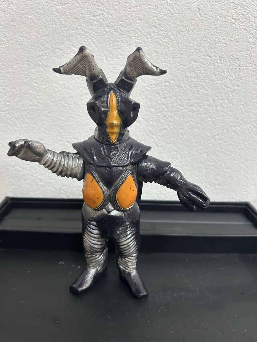 om/松 11c181 ゼットン ソフビ ウルトラマン フィギュア 当時物 バンダイ ウルトラ怪獣シリーズ拍卖