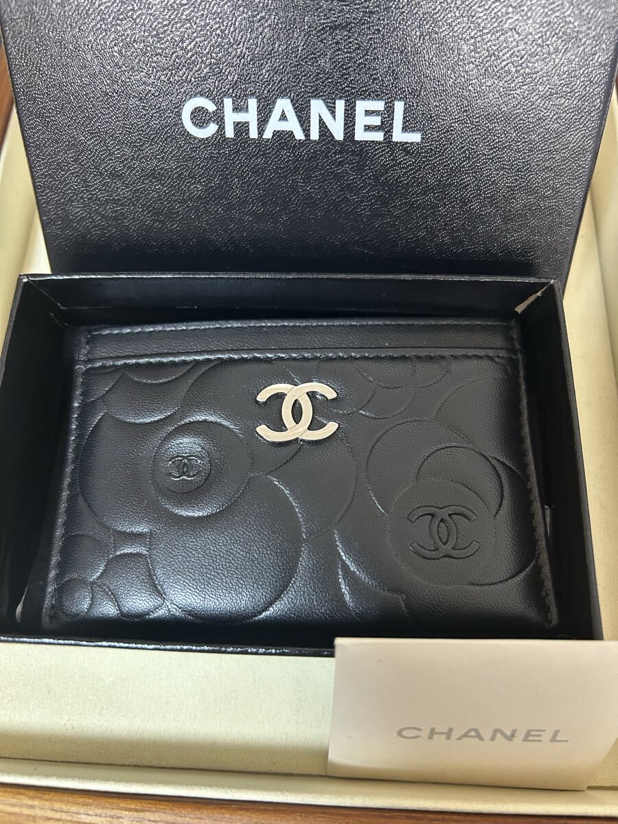 om/松 9e87 未使用 シャネル CHANEL ココマーク パスケース カメリア ラムスキン ギャラ拍卖