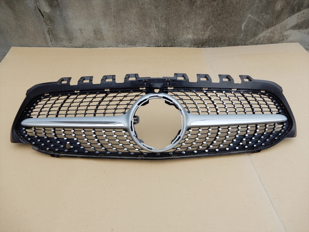 即決!W177 Mercedes A ベンツ 純正 フロント ダイヤモンドグリル A177 888 5400!拍卖