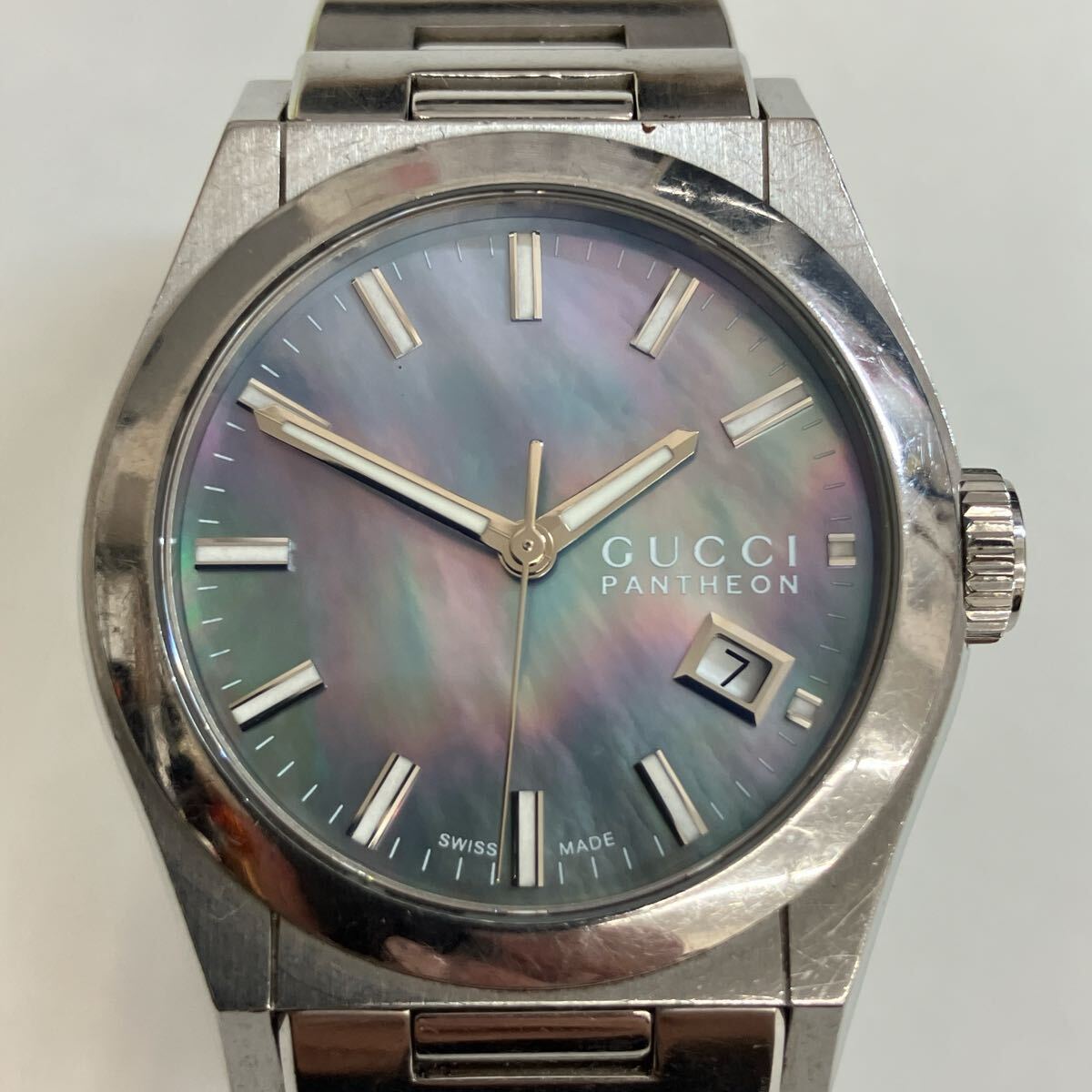 グッチ GUCCI パンテオン ブラックシェル デイト クォーツ シルバーカラー 現在稼働 メンズ 腕時計【8455】拍卖