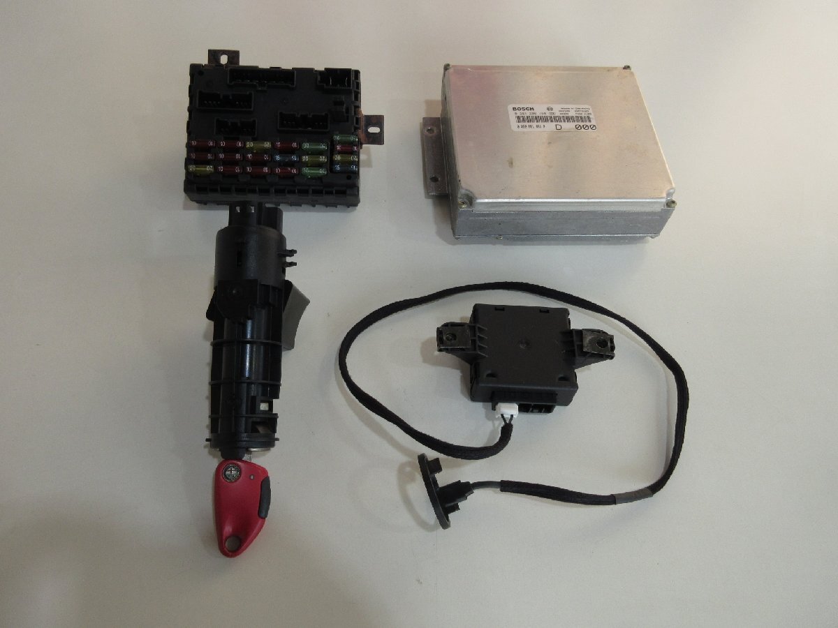 0733 希少 良品 156 フェーズ1 V6 6MT エンジンコンピュータSet ECU 走行 41600キロ アルファロメオ拍卖
