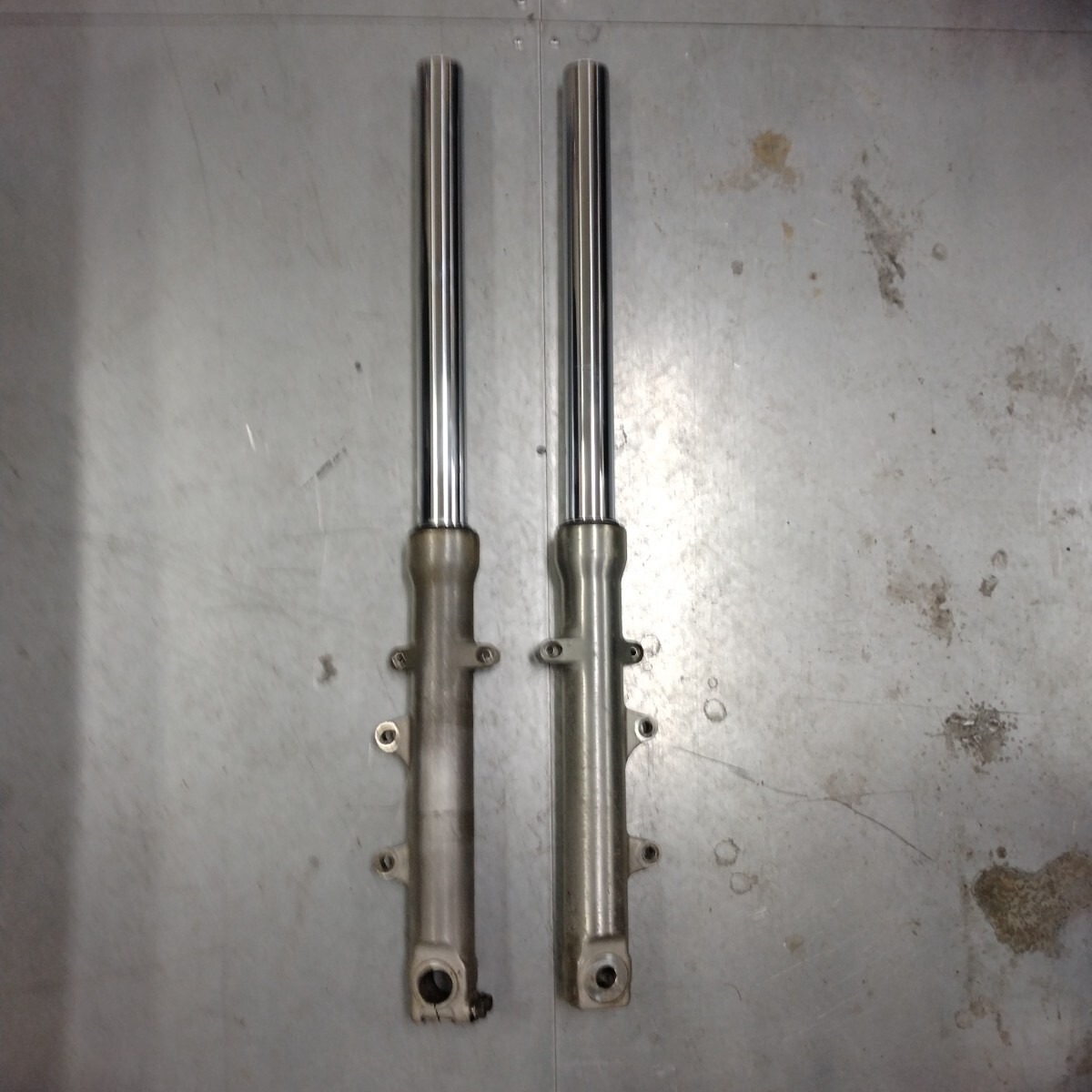 スズキ純正 イナズマ1200 フロントフォーク バンディット1200 GSX-R1100拍卖