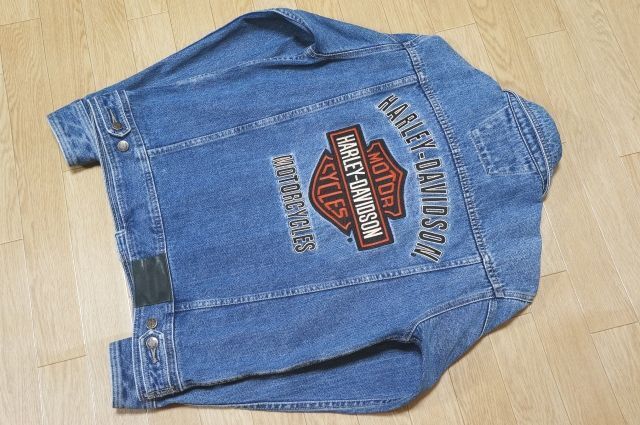 G717 即決 良品 HARLEY-DAVIDSON ハーレーダビッドソン ユーズド加工 ビック刺繍 デニムジャケット ジージャン S 日本サイズ L 位拍卖