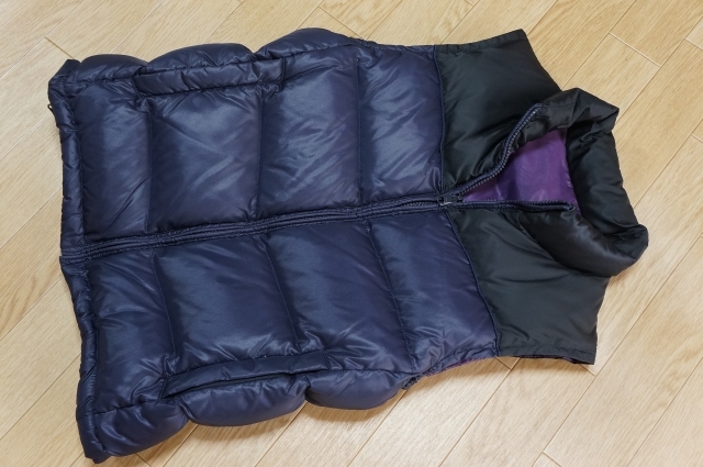 G725 即決 良品 ユナイテッドアローズ GREEN LABEL RELAXING 切り返しデザイン ダウンベスト S拍卖