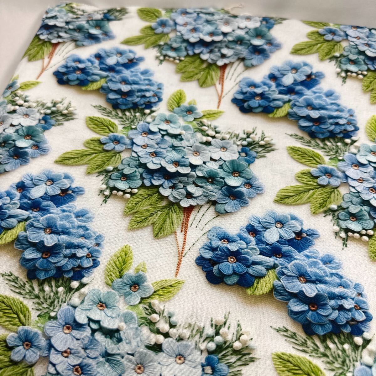 USAシーチング.綿100%生地.幅110cm×50cm.刺繍風.プリント、アジサイ.拍卖