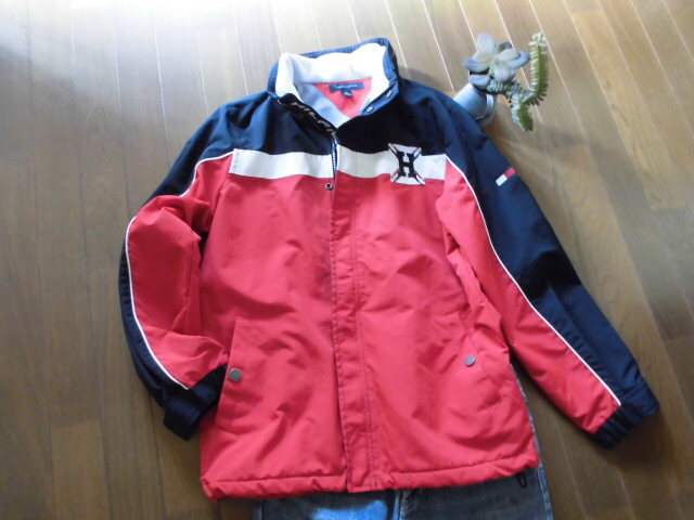 5万 ほぼ新品 表記M トミーヒルフィガーブルゾン 内側マイクロフリーストリコジップウィンドブレーカー アウトドアに。スポーツに。。拍卖