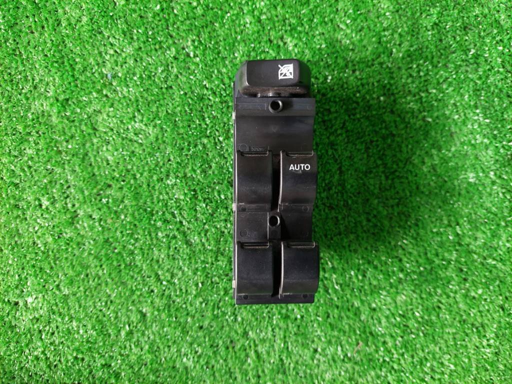 日産ルークスハイウェイスター② DBA-ML21S パワーウインドウスイッチ運転席(動作確認済)初年度登録:平成22年拍卖