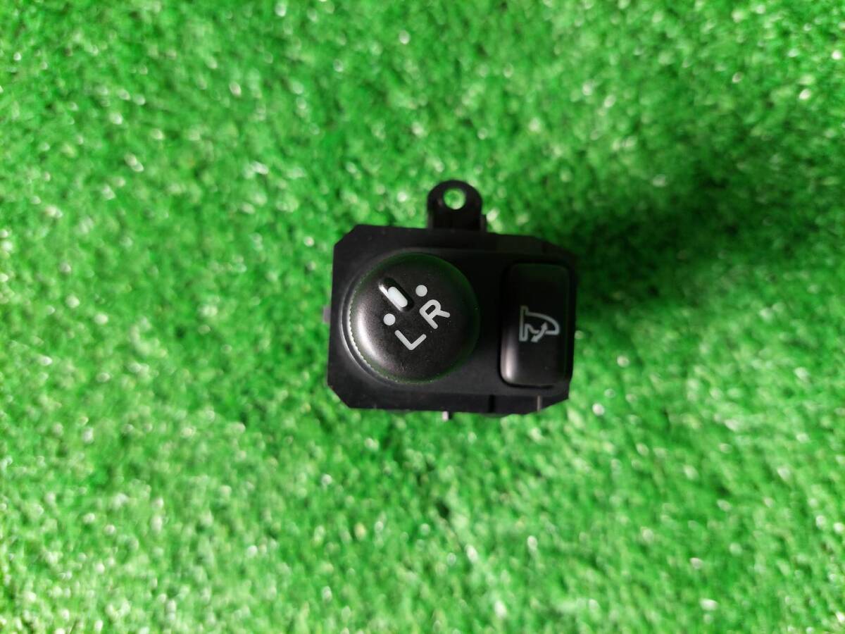 ダイハツムーヴ④ DBA-L175S ミラースイッチ(動作確認済)初年度登録:平成19年拍卖