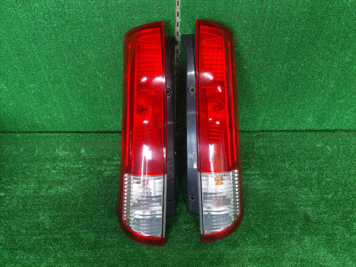 スズキパレット⑥ DBA-MK21S テールライト左右セット TOKAIDENSO 35603-82K0 初年度登録:平成20年拍卖