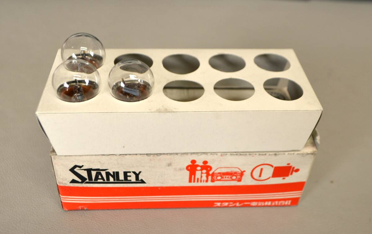 スタンレー 12V 8W バルブ シングル球 3個 新品 BA15S拍卖