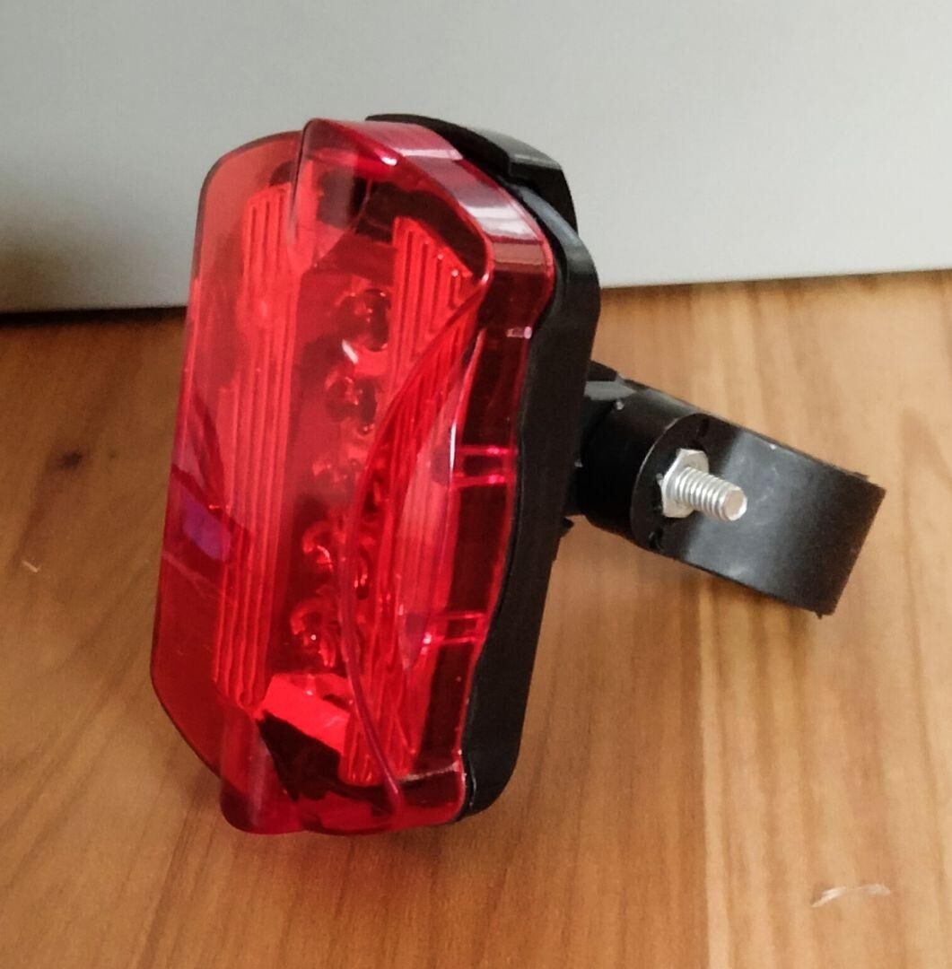 5 LED リアライト拍卖