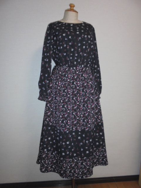 MAJESTIC LEGON黒小花柄切替W両脇絞りロングOP拍卖