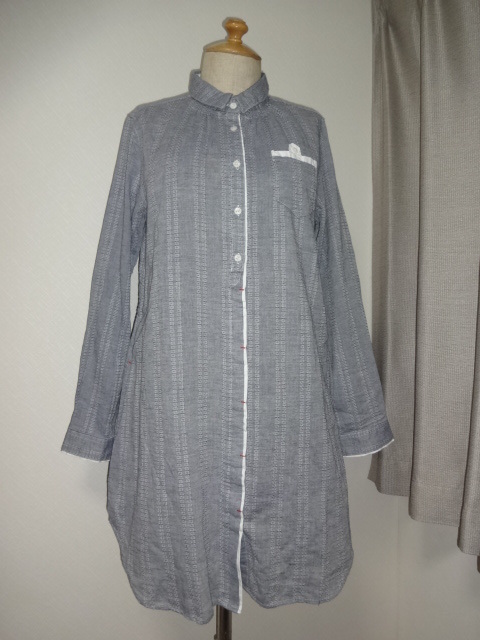未使用タグ付。ブルーグレー色比翼袖口重ね風シャツチェニック拍卖