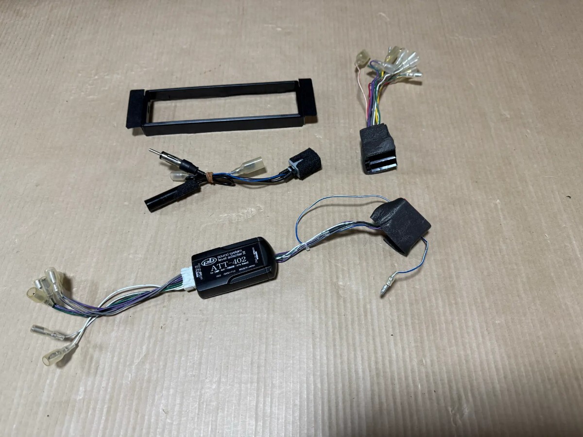 ATT-042 sound system ADAPTER AUDI取り外し拍卖