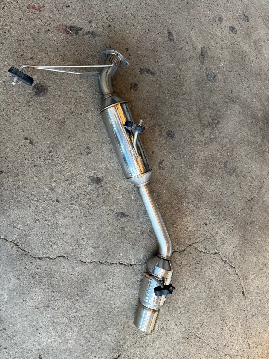 Toyota AZR60 Fujitsubo マフラー拍卖