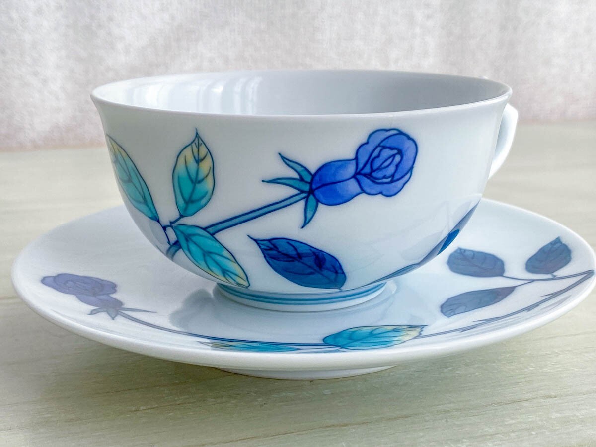 【TK107】有田焼 畑萬陶苑 カップ&ソーサー 青薔薇 カップ直径約10cm 陶磁器 コーヒー 紅茶 食器拍卖